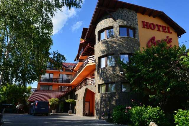 Отель Hotel Oasis Брашов-3