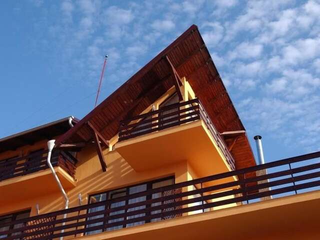 Отель Hotel Oasis Брашов-25