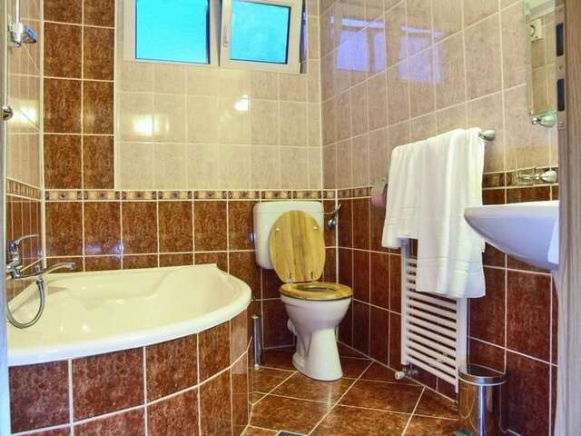 Отель Hotel Oasis Брашов-26