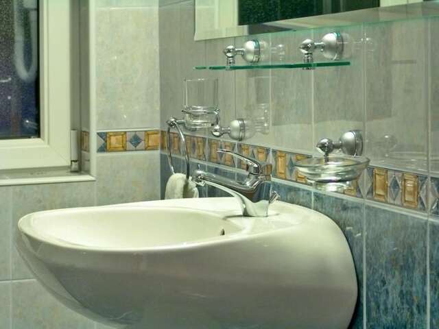 Отель Hotel Oasis Брашов-31