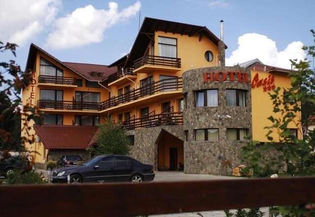 Отель Hotel Oasis Брашов-5