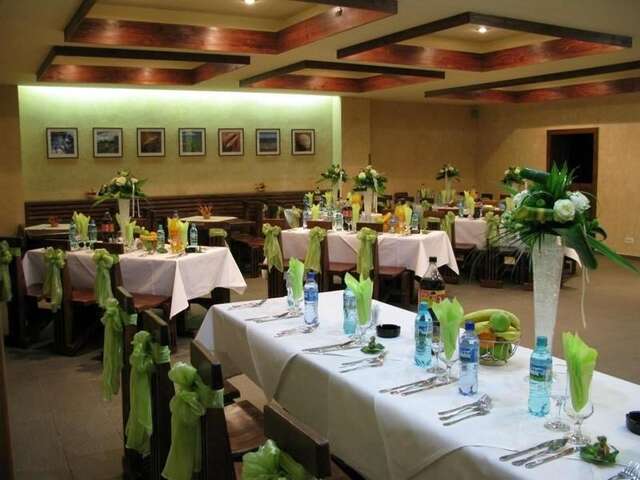 Отель Hotel Oasis Брашов-42